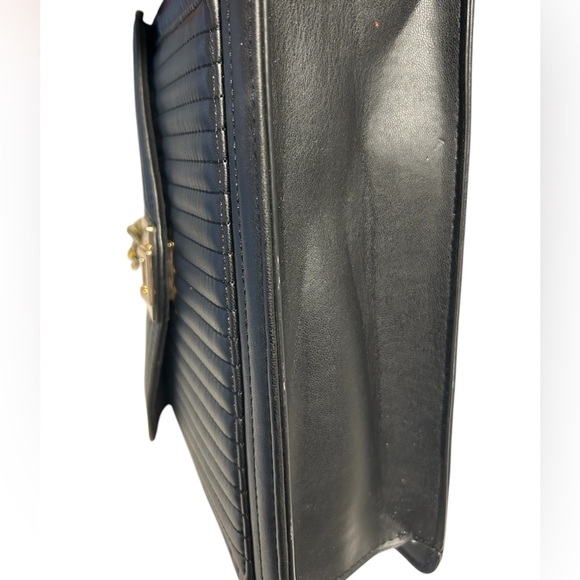 🔥 NWT Badgley Mischka Black w/Gold convertible shoulder straps Quitted Purse - Picture 5 of 7